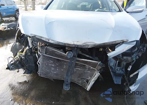 2013 Hyundai Sonata Limited z USA, uszkodzony, nr VIN 5NPEC4AC7DH613612